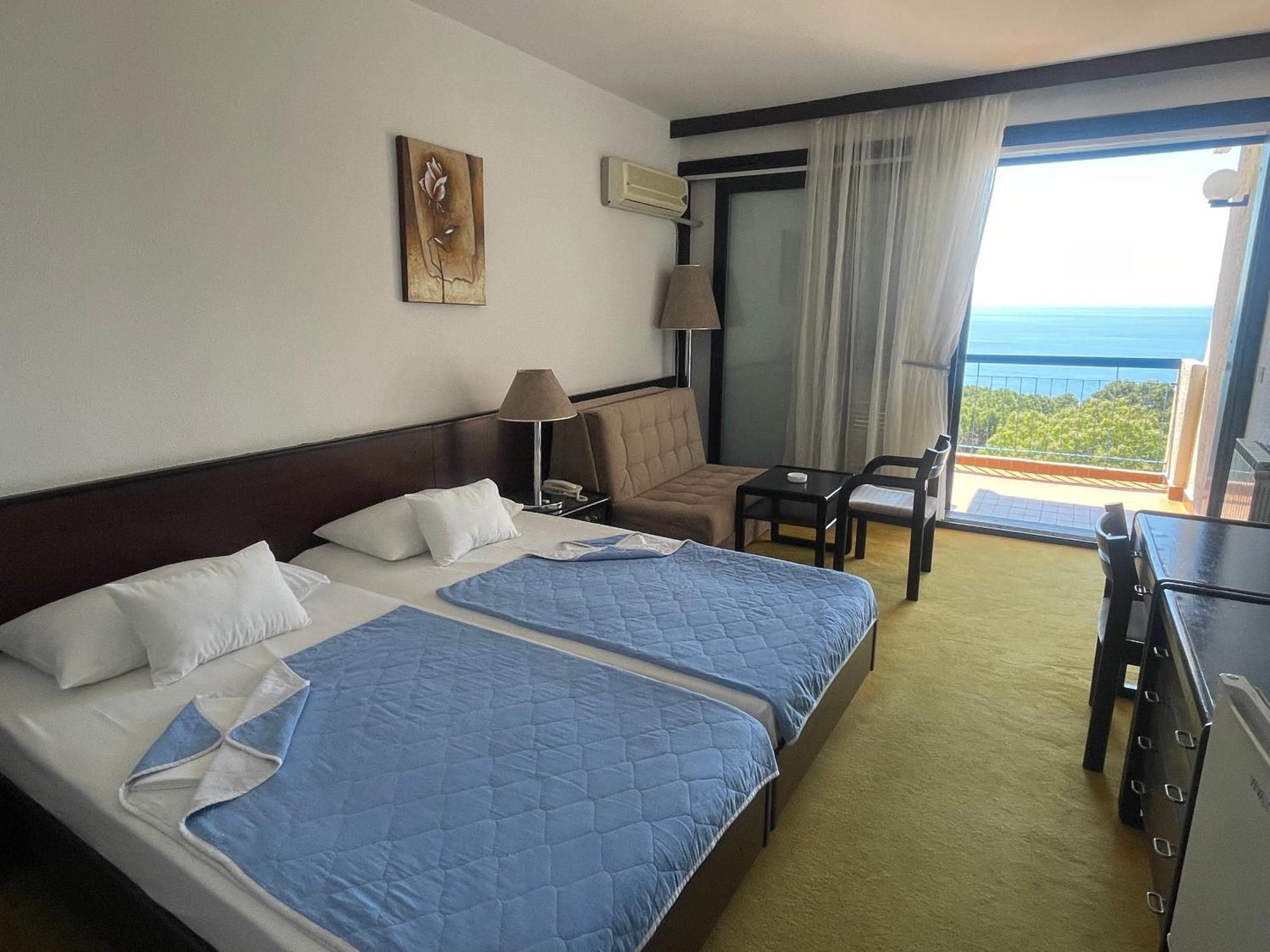 Corpus B - Hotel Albatros Ulcinj Exterior photo