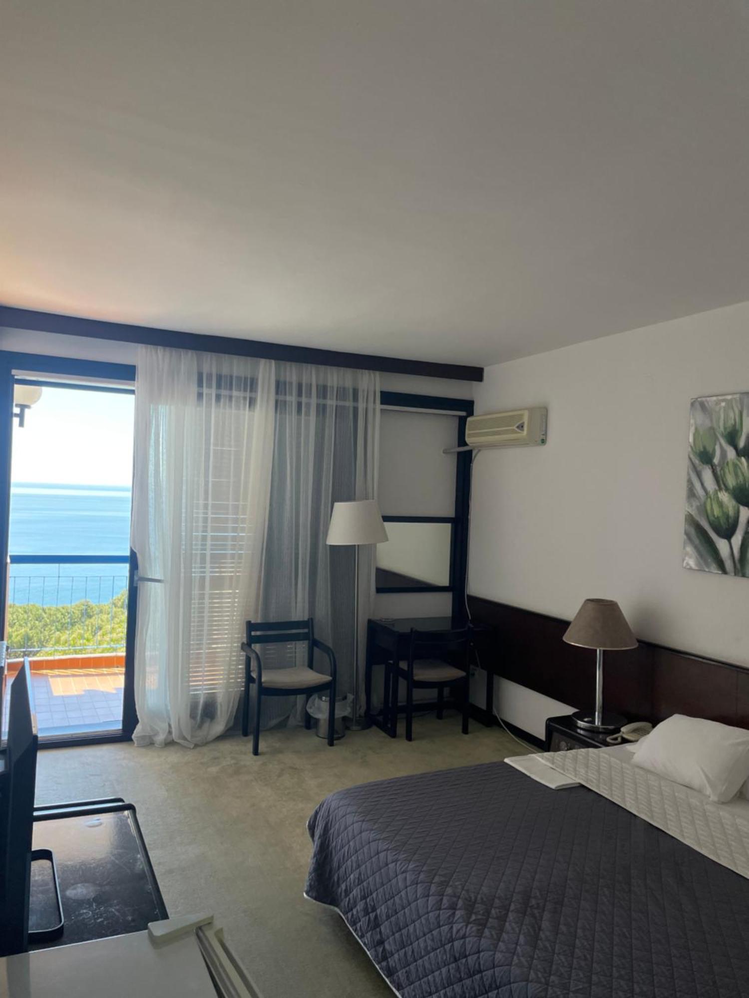 Corpus B - Hotel Albatros Ulcinj Exterior photo